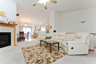 1101 Koudsi Blvd NW, Cedar Rapids, IA 52405 - photo 2