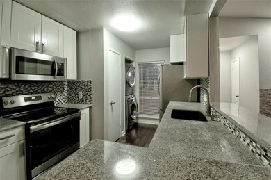 1915 Augusta Dr unit 51, Houston, TX 77057 - photo 3