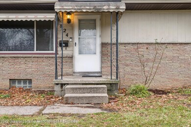 05-824-Nipp-Ave-Lansing-MI-48915-WindowS