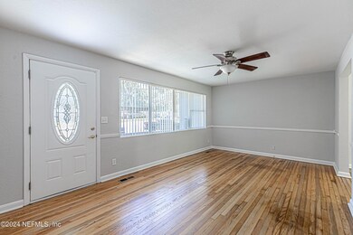 2733 Hirsch Ave, Jacksonville, FL 32216 - photo 4