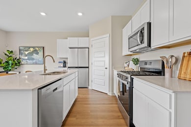 176 Cressmoor Blvd, Hobart, IN 46342 - photo 5