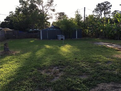 back yard shed and dog house