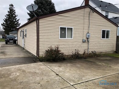 2924 117th St, Toledo, OH 43611 - photo 2