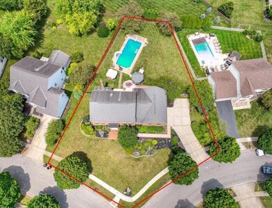 Showing approximate lot lines