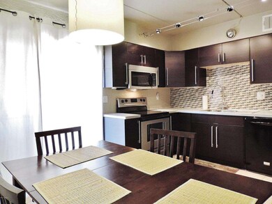 5 Kitchen to Dinning