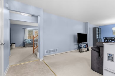 1012 Woodridge Dr, Canonsburg, PA 15317 - photo 4