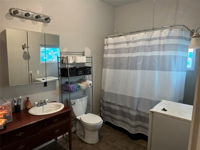 2220 Gloria Ave, Bay City, TX 77414 - photo 7