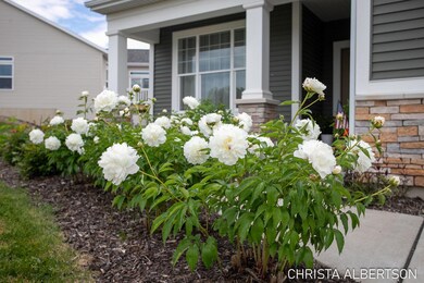10-web-or-mls-4700-albright-ct-sw - Copy