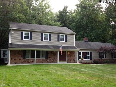 112 E Pioneer Trail, Aurora, OH 44202 - photo 2