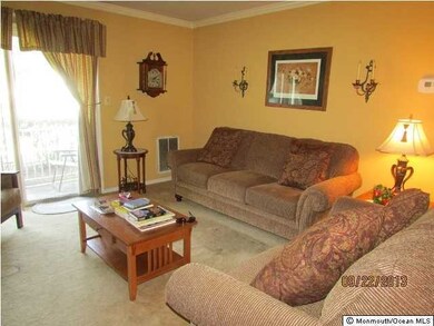 310 Wedgewood Cir, Belford, NJ 07718 - photo 4