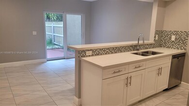 7338 NW 75th St, Tamarac, FL 33321 - photo 2