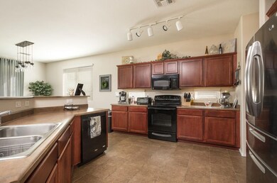 08- Kitchen