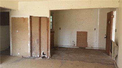 1312 Willow Dr, Manchester, TN 37355 - photo 3