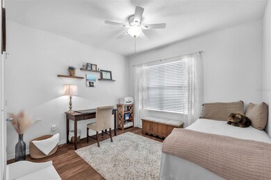 10228 Cloudburst Ct, Riverview, FL 33578 - photo 4