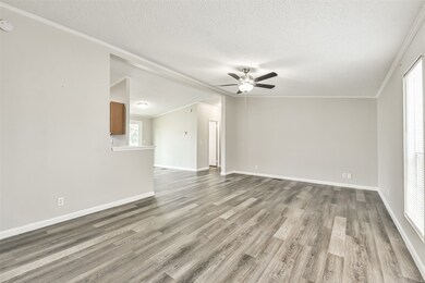 Oversized living room to spread out