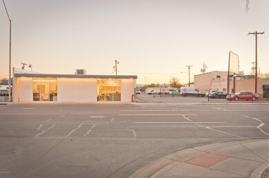 2225 E Mcdowell Rd, Phoenix, AZ 85006 - photo 2