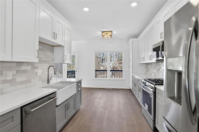 2117 Whitfield Ln, Lawrenceville, GA 30043 - photo 2