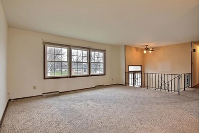 203 Las Olas Dr, Crown Point, IN 46307 - photo 5