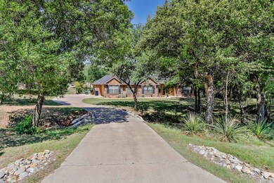 145 Miramar Cir, Weatherford, TX 76085 - photo 3