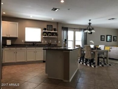 -Kitchen