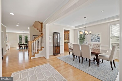 6586 29th St N, Arlington, VA 22213 - photo 3