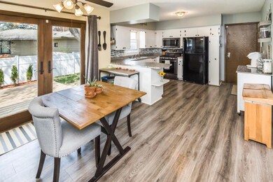 015_Dining & Kitchen (1)