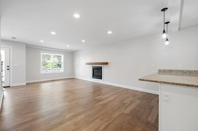 18 Iroquois St, Worcester, MA 01602 - photo 6