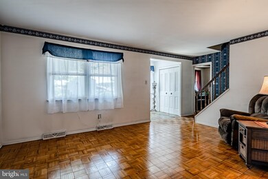 4201 Merrybells Ct, Reading, PA 19605 - photo 4