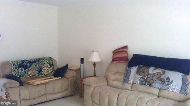 1210 Fairchild Ave, Hagerstown, MD 21742 - photo 2