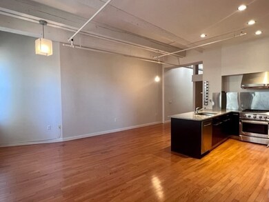 88 Kingston St unit 5F, Boston, MA 02111 - photo 5