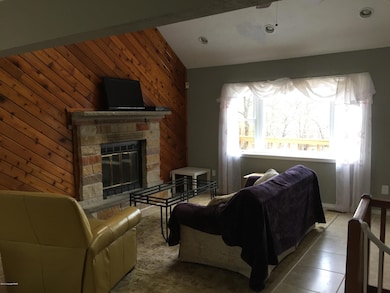 6044 Boardwalk Dr, Tobyhanna, PA 18466 - photo 5