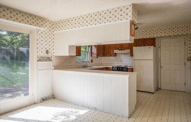 1110 Apache Trail_-13