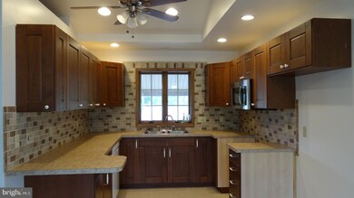 141 S Greenview Rd, Schuylkill Haven, PA 17972 - photo 3