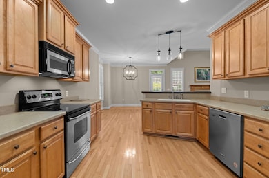 Perfect Size Kitchen