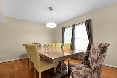 7-web-or-mls-543-herrogate-square