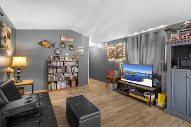 11427 Blackwell Rd unit 2, Central Point, OR 97502 - photo 3