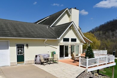 24199 E Burns Valley Rd, Winona, MN 55987 - photo 7