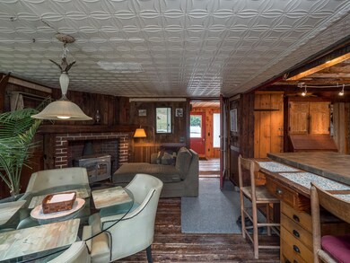2668 Main St-3
