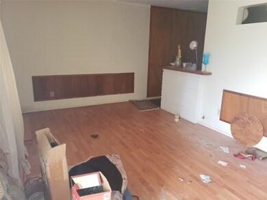 10002 Gloyna St, Houston, TX 77088 - photo 4