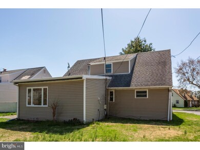 2521 Secane Rd, Secane, PA 19018 - photo 3