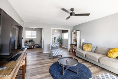 Living Room (1)