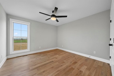 255 Walnut Grove Dr, Smiths Grove, KY 42171 - photo 6