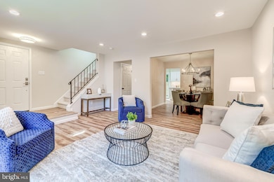 8563 Chester Grove Ct, Springfield, VA 22153 - photo 5