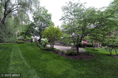 8108 Coach St, Potomac, MD 20854 - photo 5