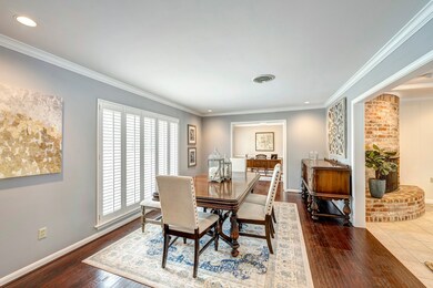 10030 Longmont Dr, Houston, TX 77042 - photo 4