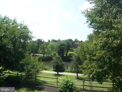 20412 Aspenwood Ln, Montgomery Village, MD 20886 - photo 3