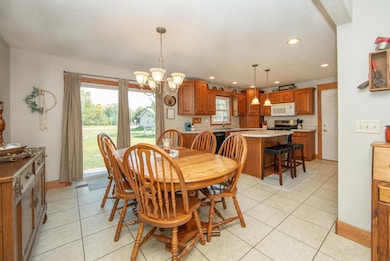 327 E Mindy Dr, Shell Rock, IA 50670 - photo 5