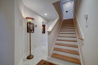 2705 Rutland St unit F, Houston, TX 77008 - photo 2