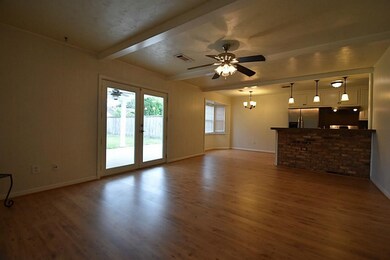 9754 Southport Dr, Houston, TX 77089 - photo 4