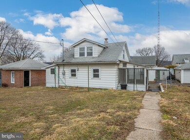 3313 R Freemont St, Reading, PA 19605 - photo 2